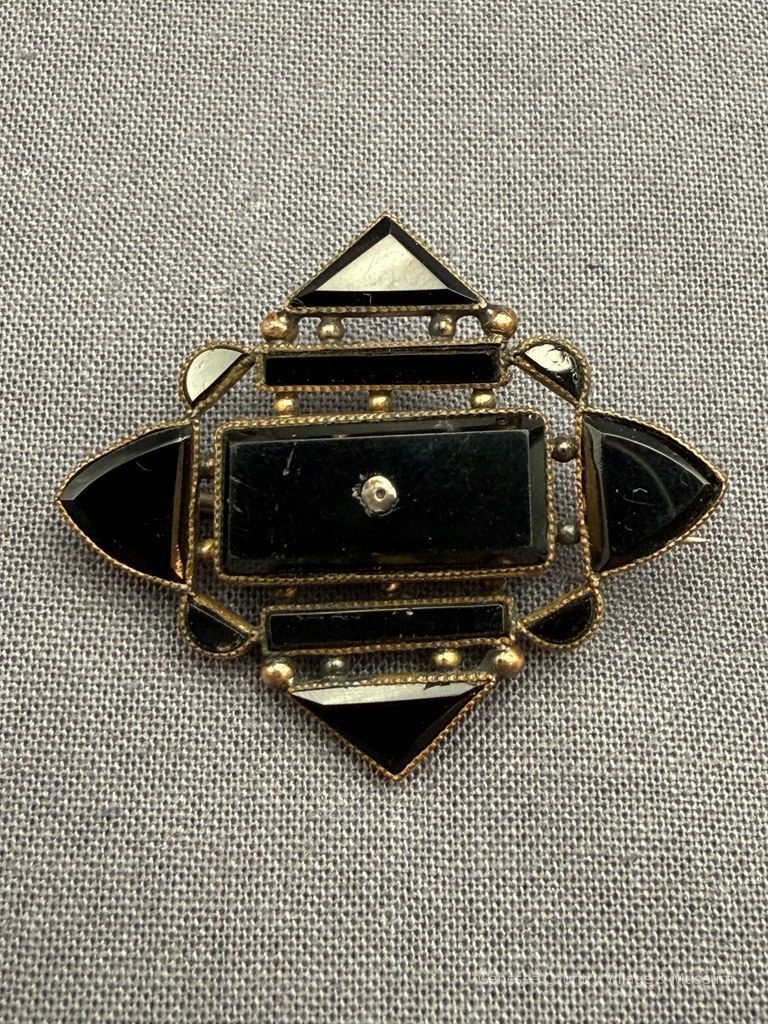 Brooch