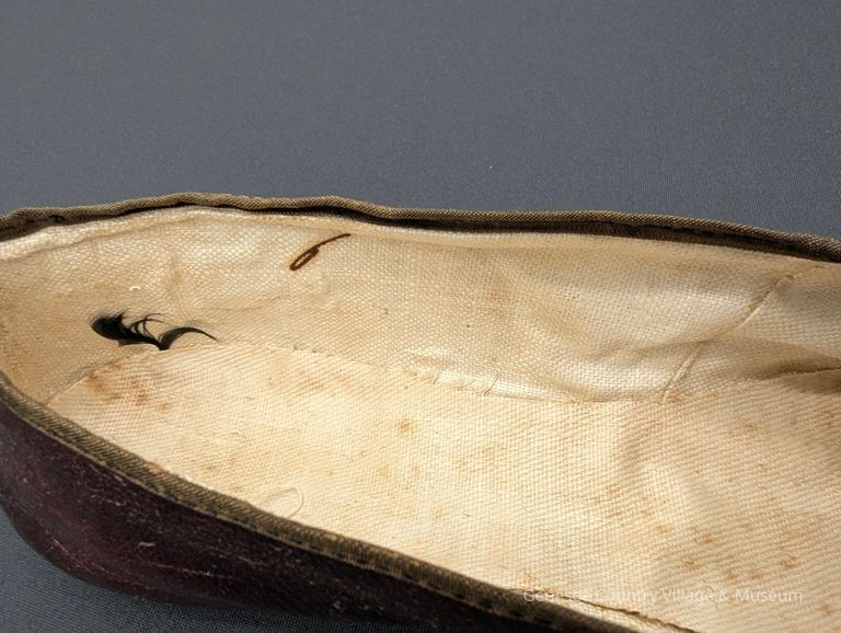 Slippers - Image 11