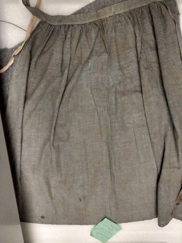 Apron - Image 6