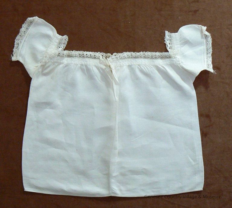 Chemise, Infant