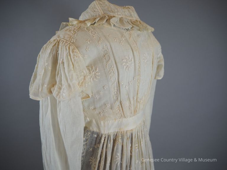 Pelisse - Image 15