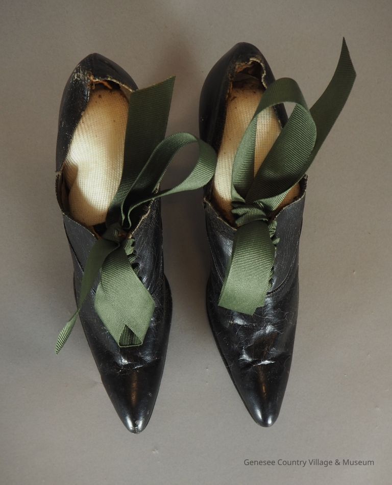 Shoes - Image 2