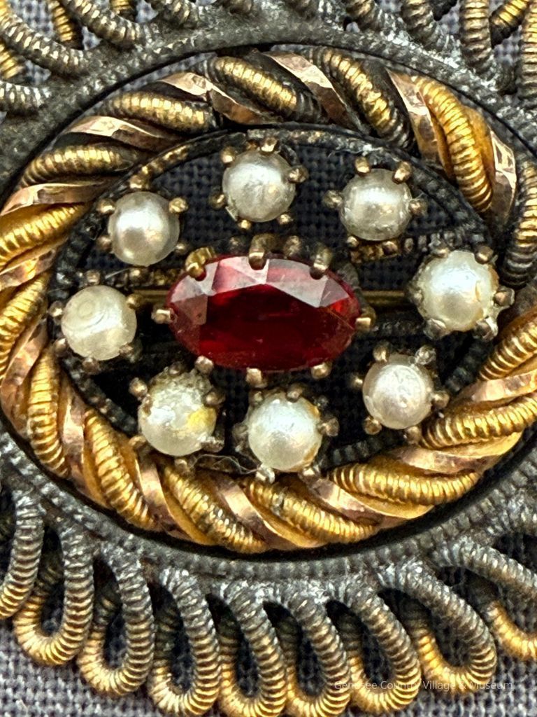 Brooch - Image 2