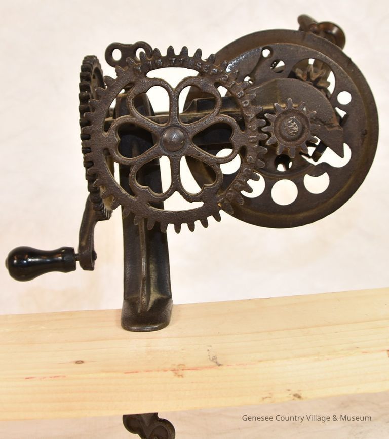 Fruit Peeler - Image 2