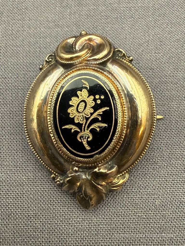 Brooch