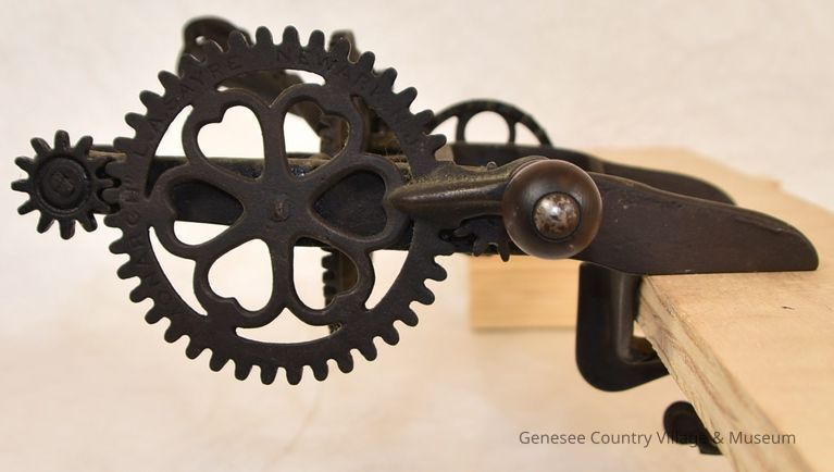 Fruit Peeler - Image 2