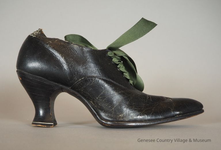 Shoes - Image 4