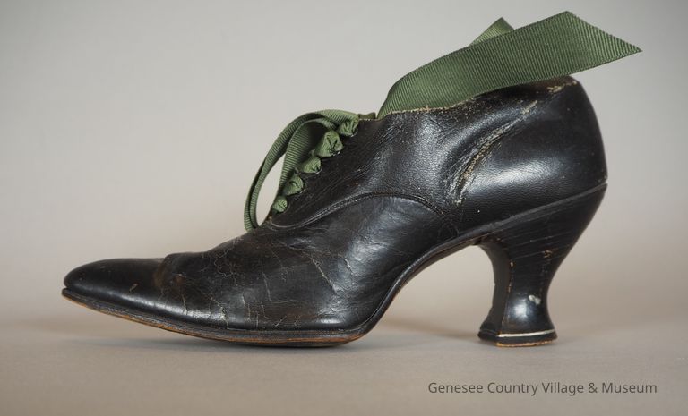 Shoes - Image 7