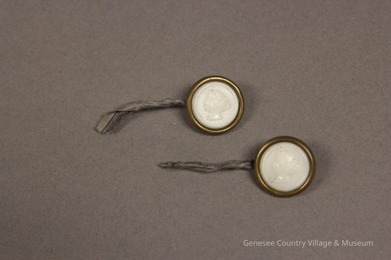 Button - Image 2