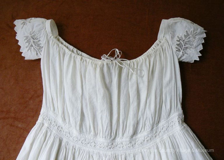 Gown, Long - Image 2