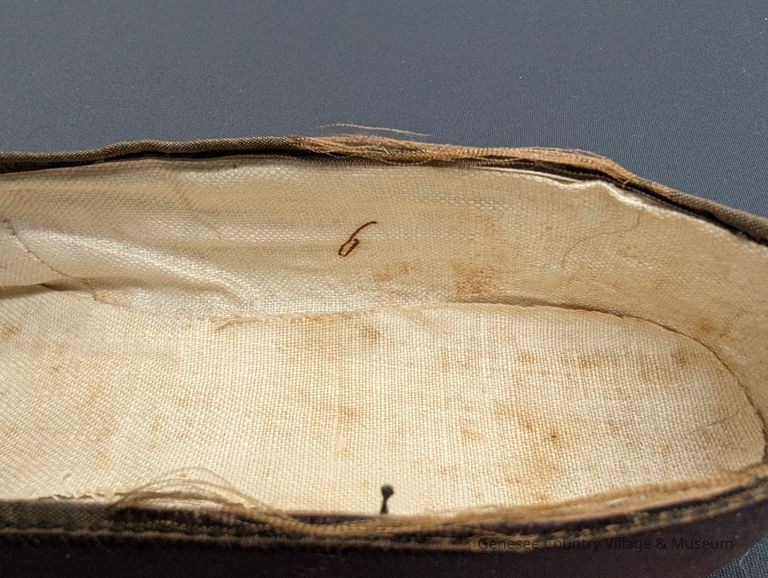 Slippers - Image 12
