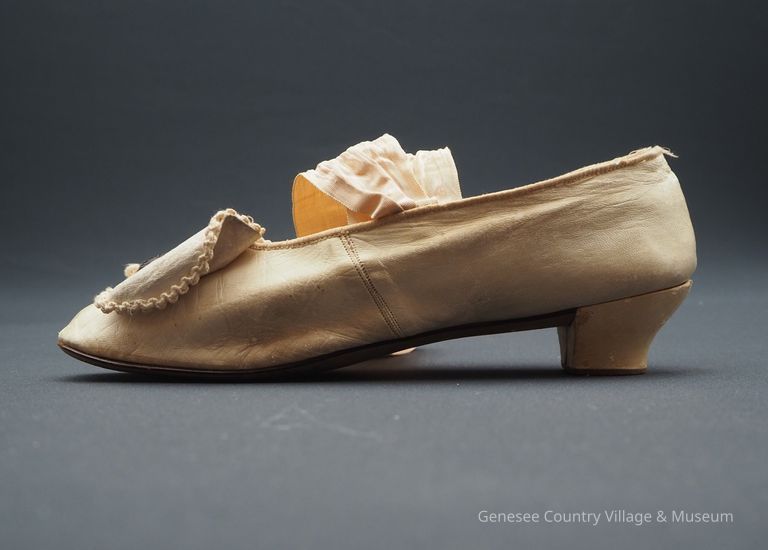 Slippers - Image 4
