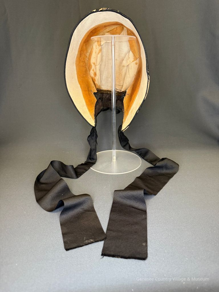 Bonnet - Image 4