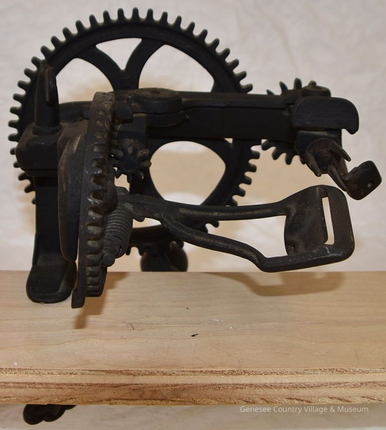 Fruit Peeler - Image 2