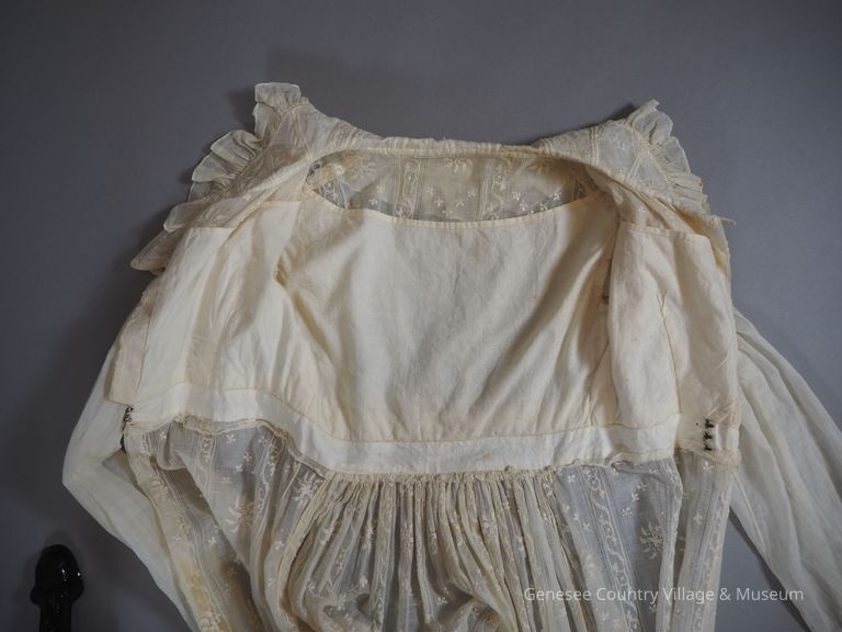 Pelisse - Image 19