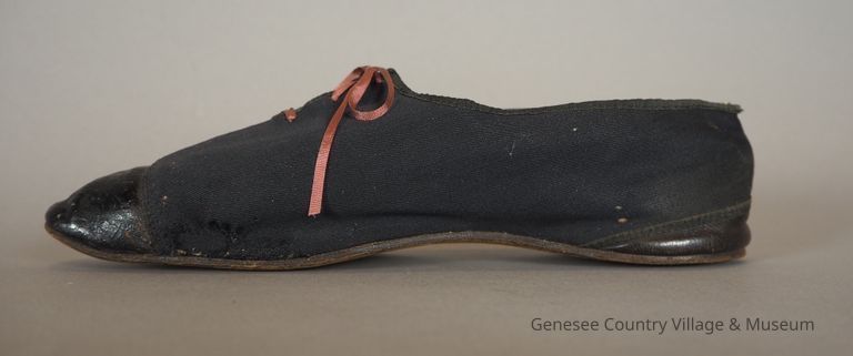 Shoes - Image 5