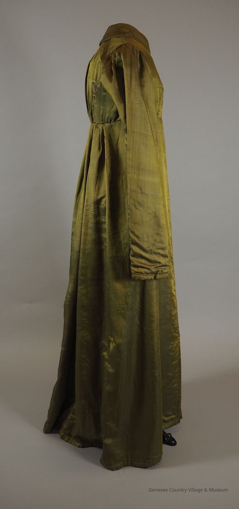 Pelisse - Image 7