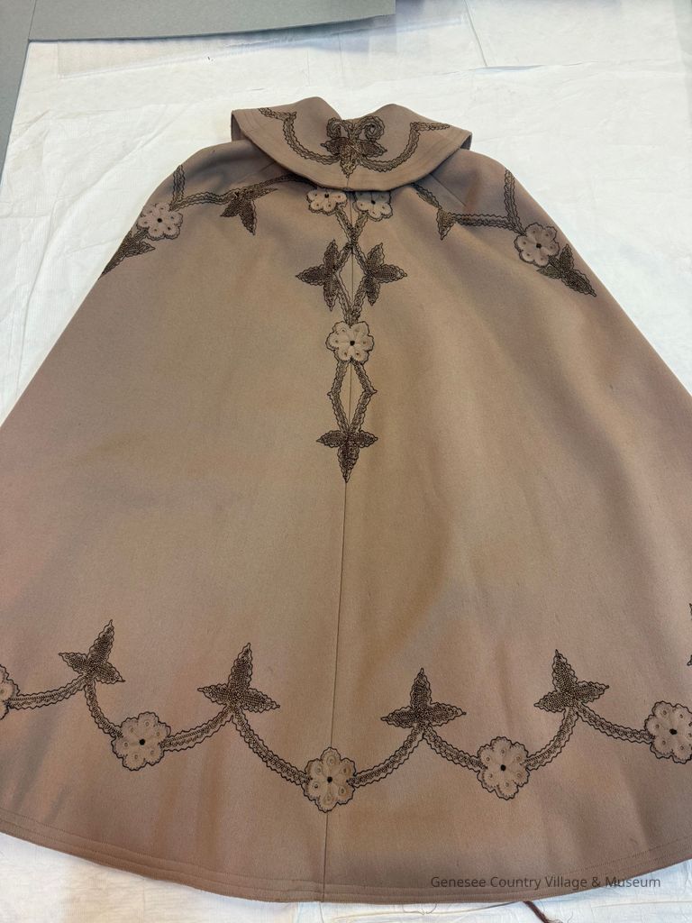 Cape - Image 2