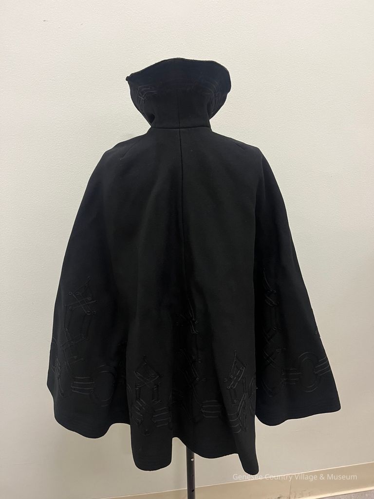 Cape - Image 4