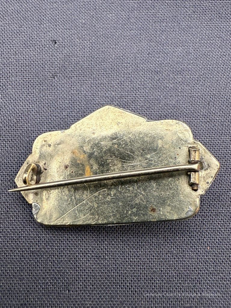 Brooch - Image 4
