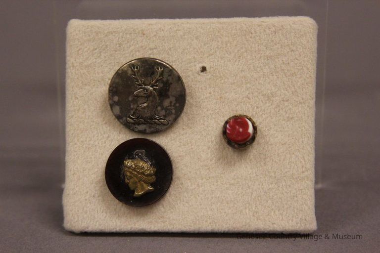 Button - Image 3