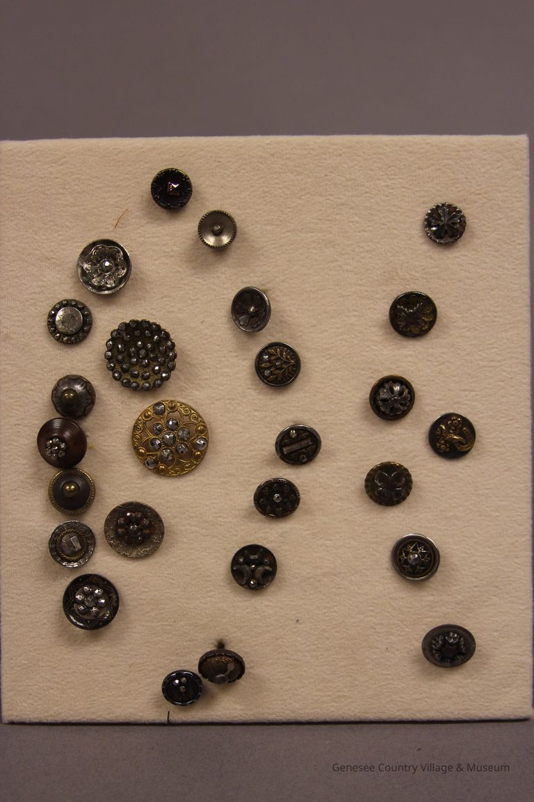Button - Image 4