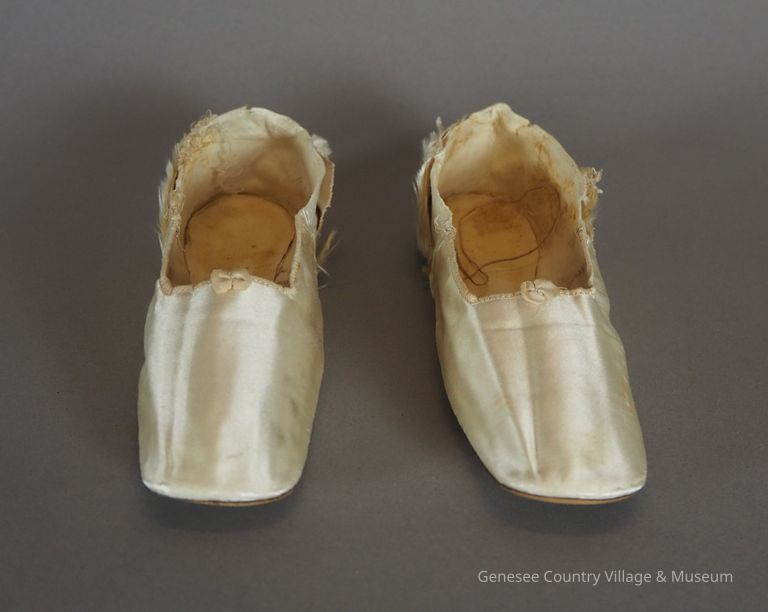 Slipper - Image 2