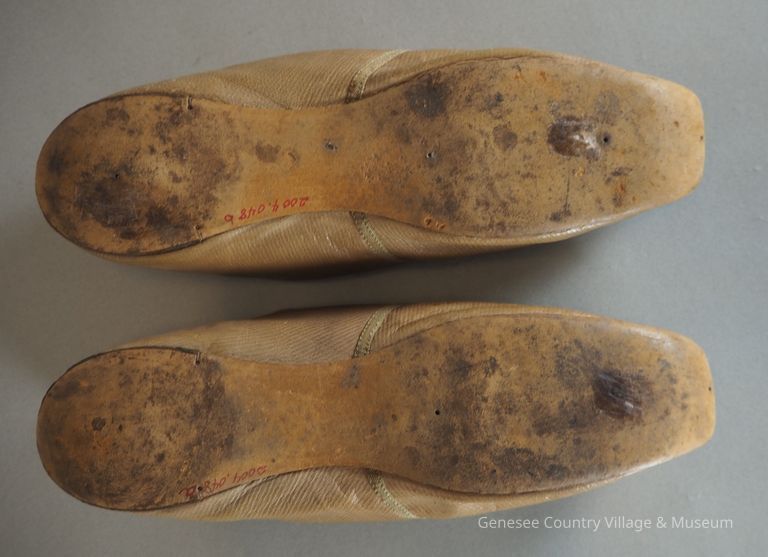 Shoes - Image 9