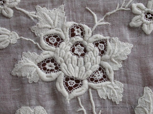 Capelet - Image 3