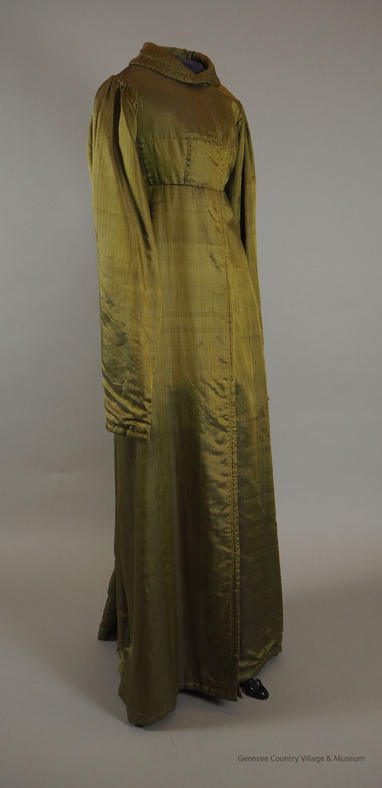 Pelisse - Image 8