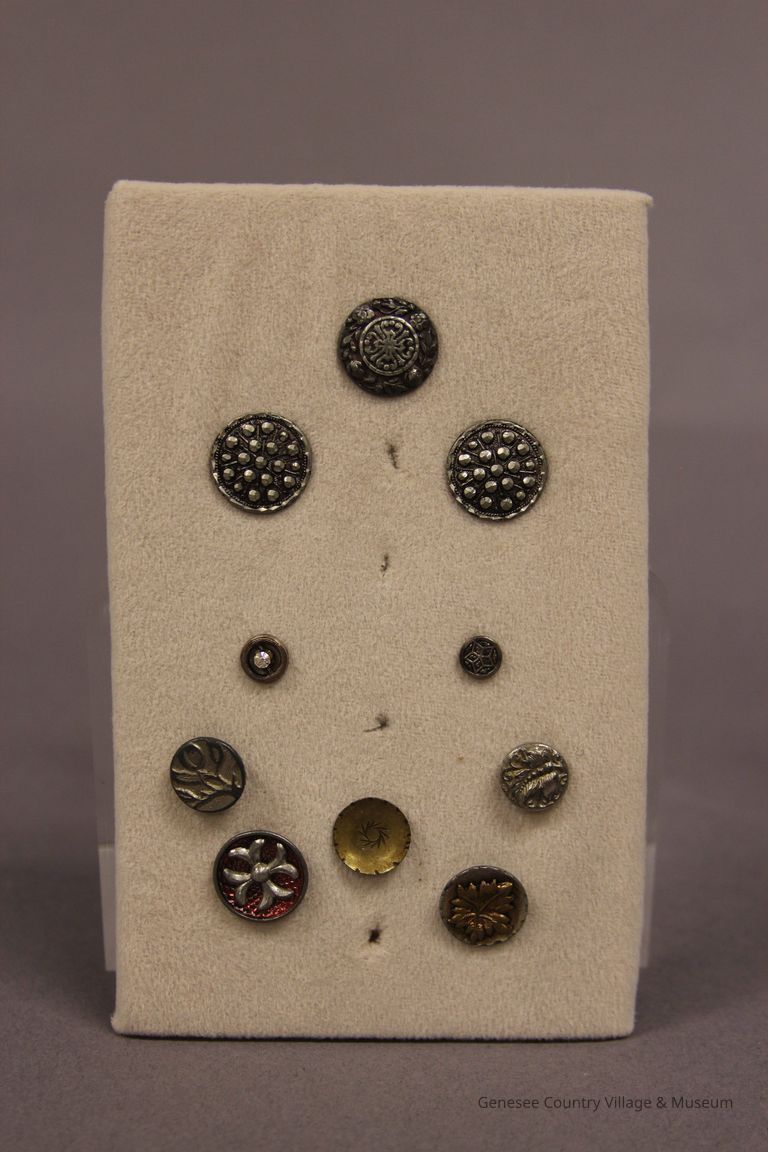Button - Image 3