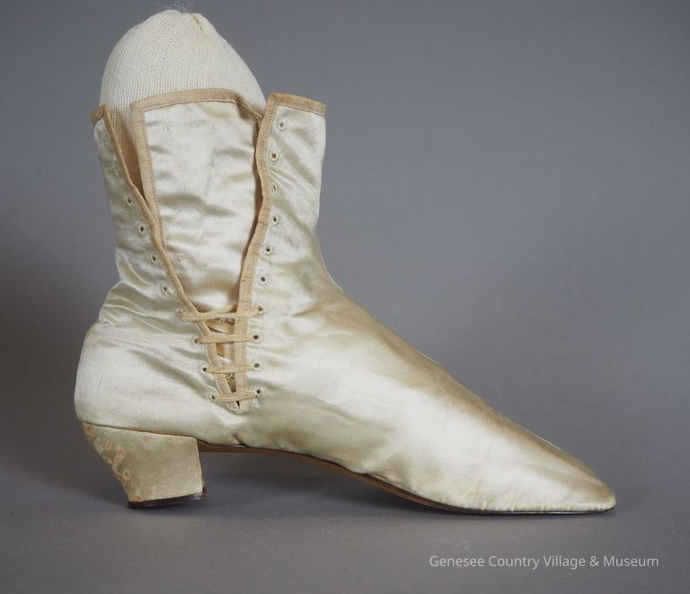 Boots - Image 3