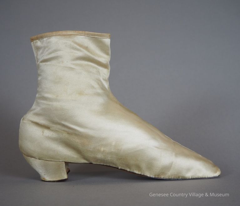 Boots - Image 5