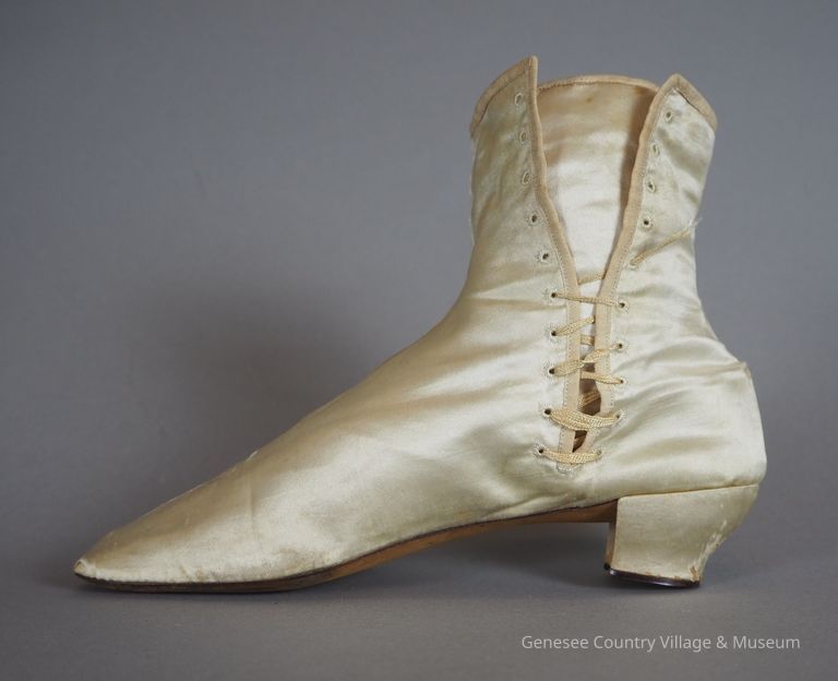 Boots - Image 6