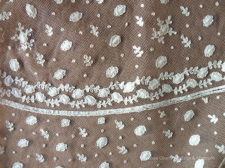 Capelet - Image 2