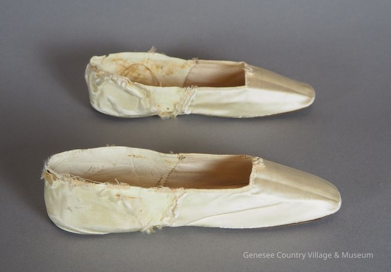 Slipper - Image 3