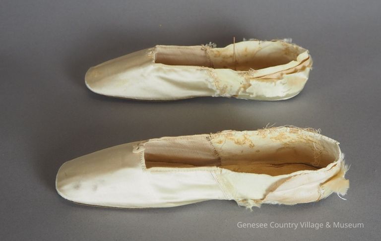 Slipper - Image 4