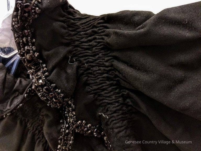 Capelet - Image 5