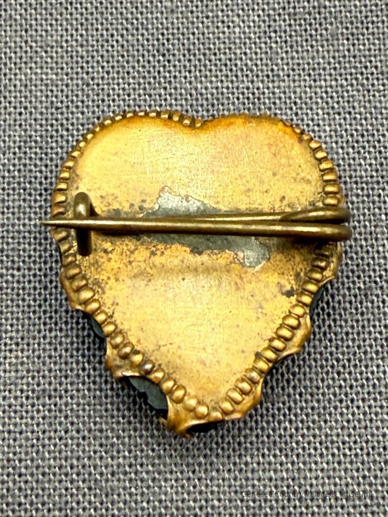 Brooch - Image 2