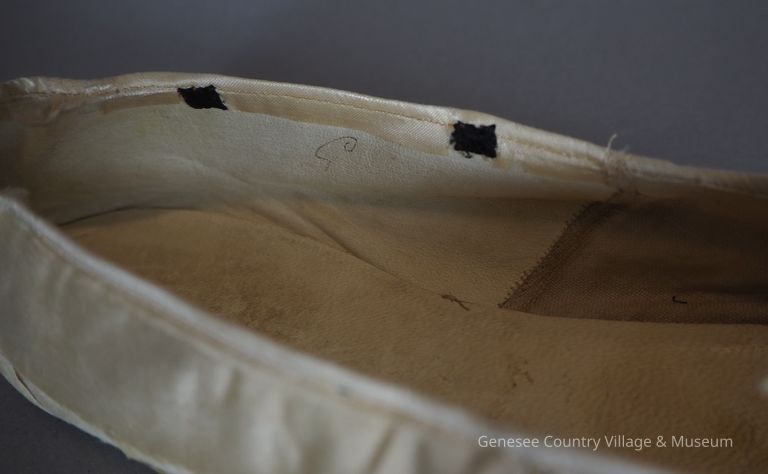 Slippers - Image 8