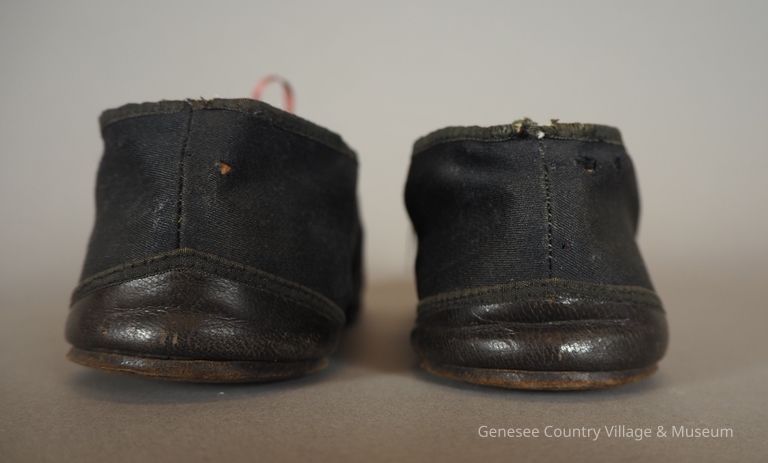 Shoes - Image 9