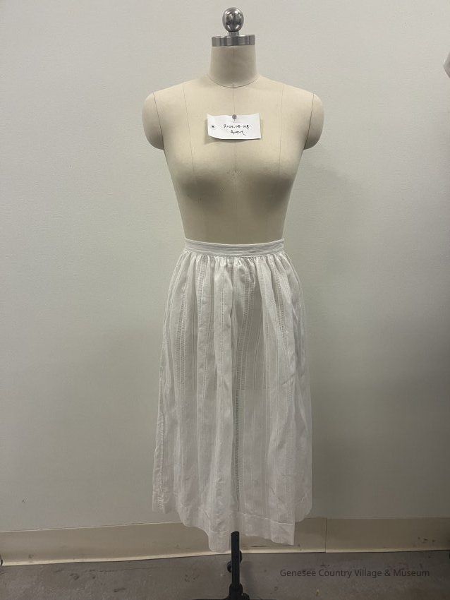 Apron - Image 2