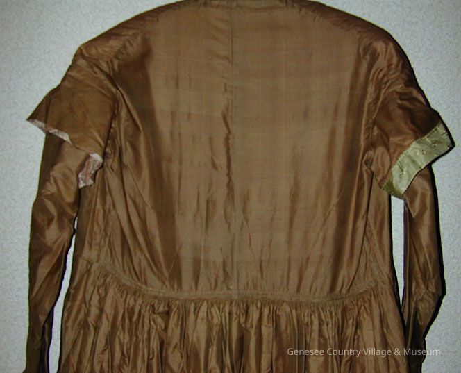 Gown, Dressing Maternity - Image 3