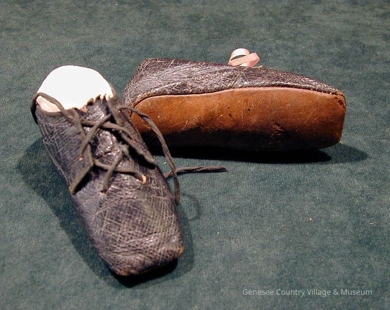 Shoe