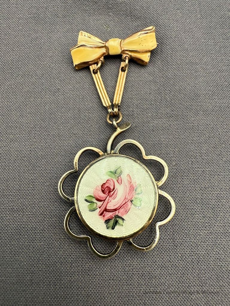 Brooch