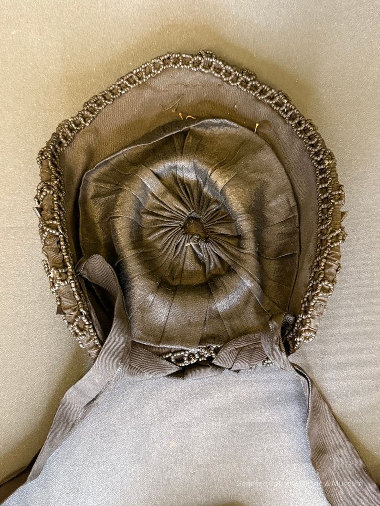 Bonnet - Image 4