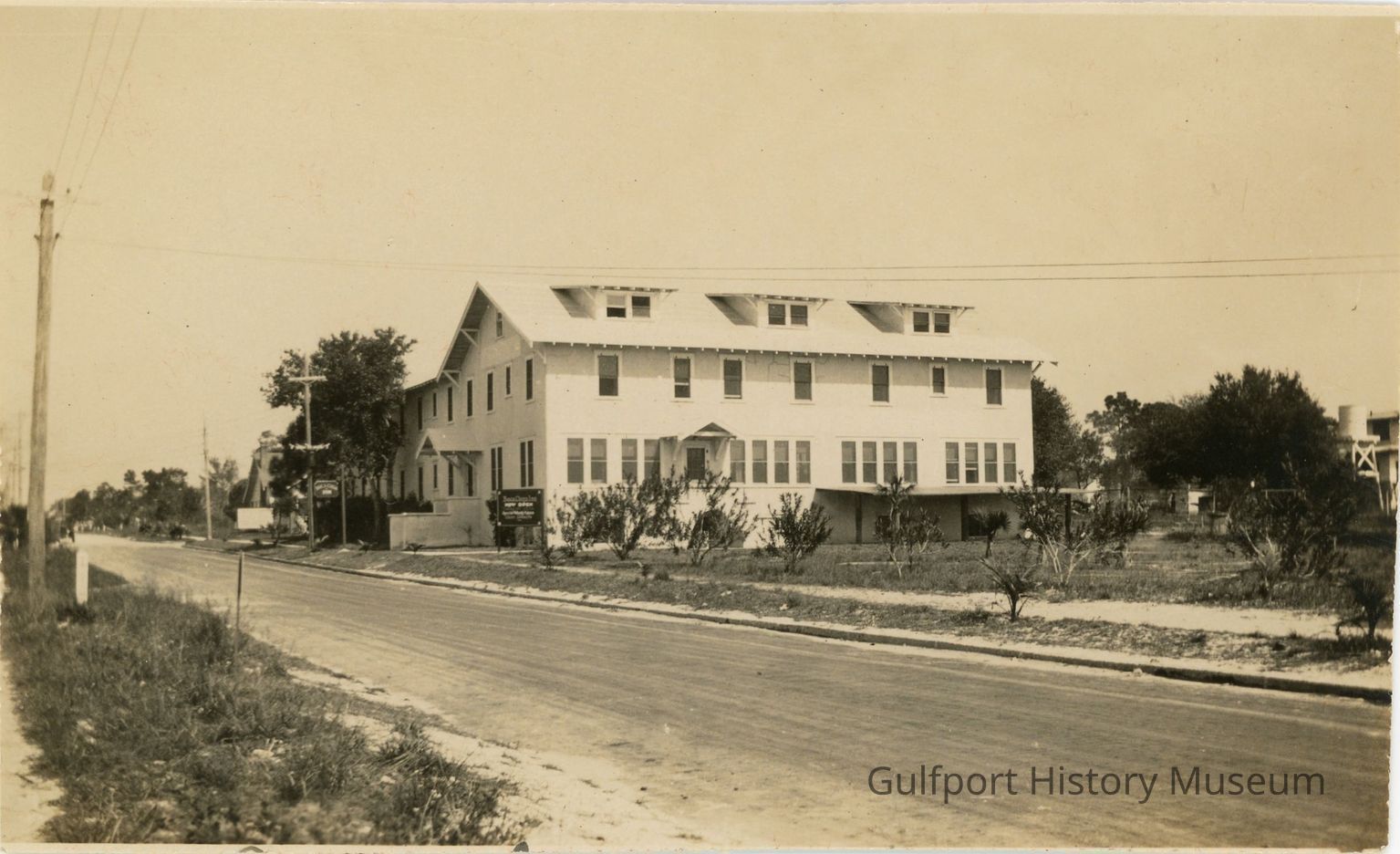 Boca Ciega Inn