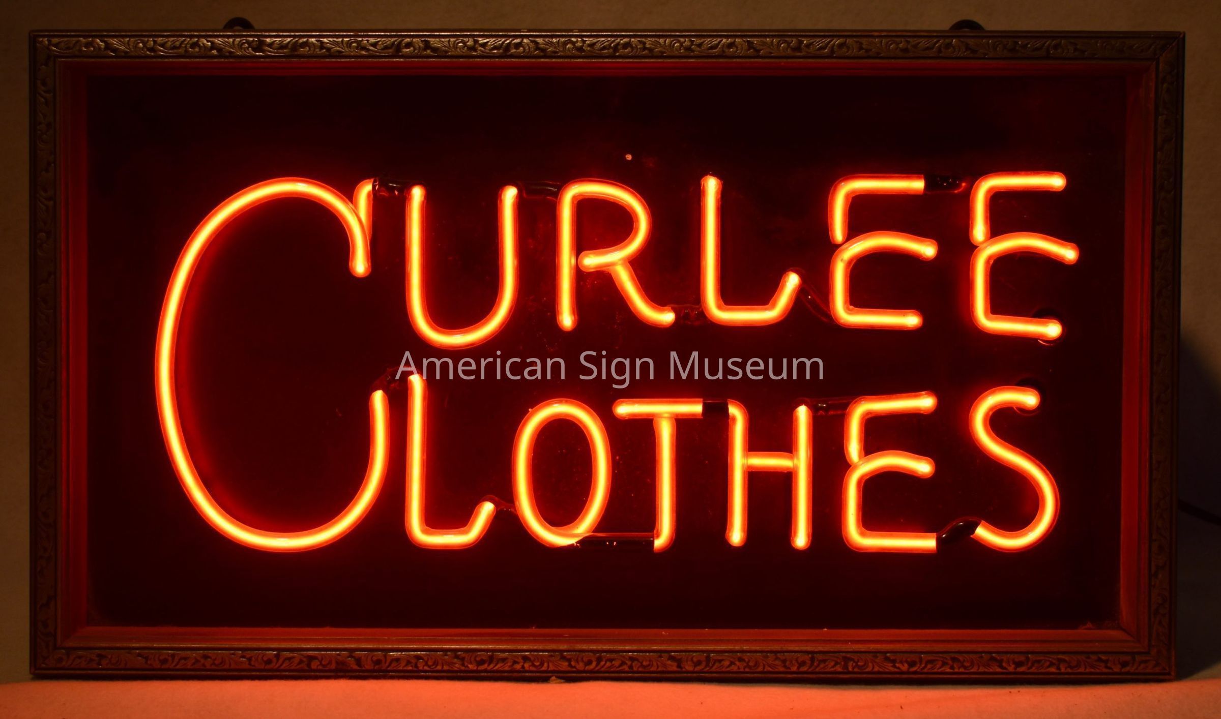 Curlee Clothes Neon POP Sign picture number 1