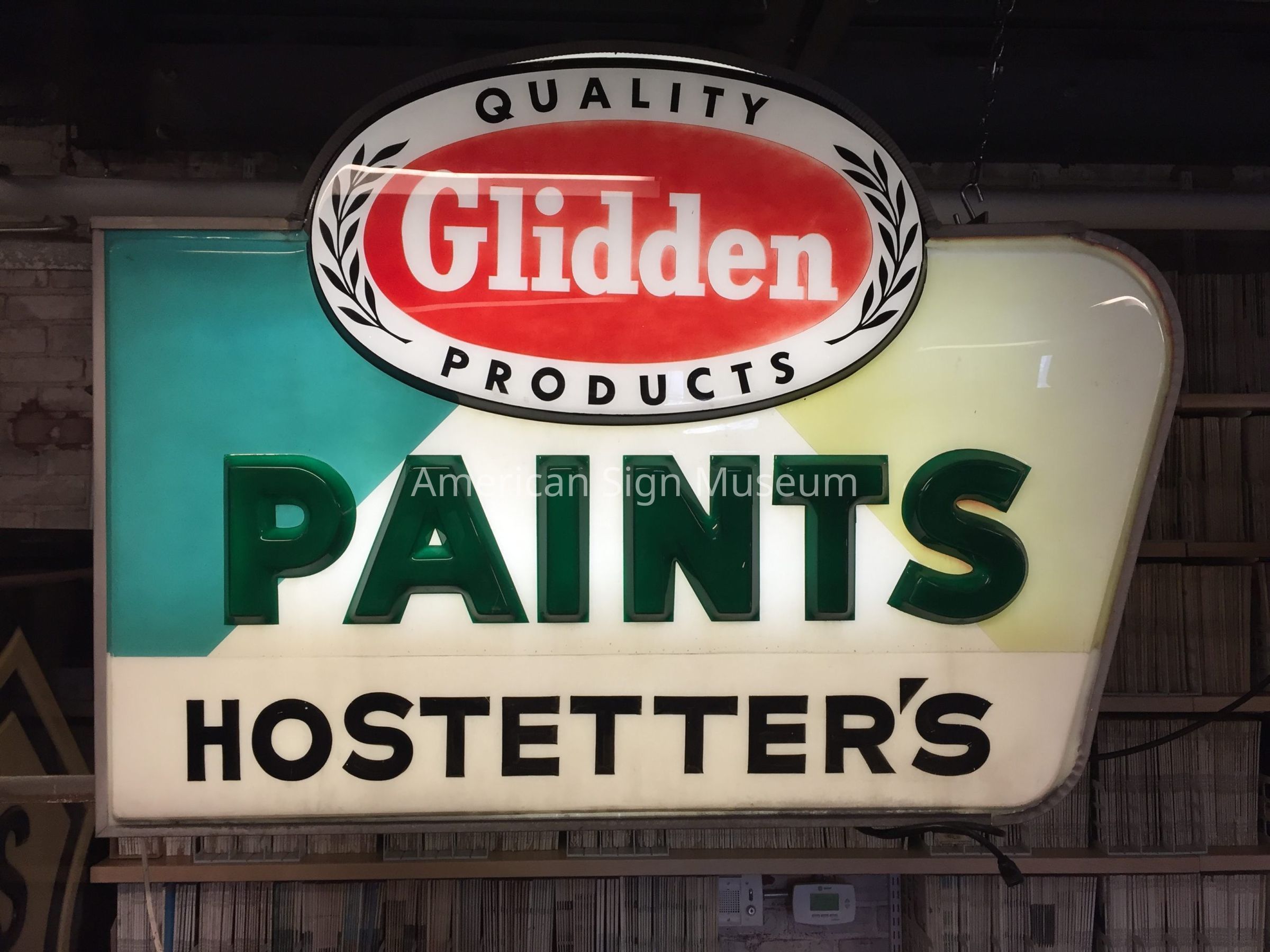 Glidden Paints Internally Illuminated Plastic Sign picture number 1