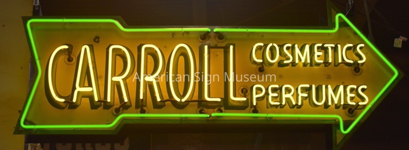 Carroll Cosmetics & Perfume Neon Arrow Sign picture number 1